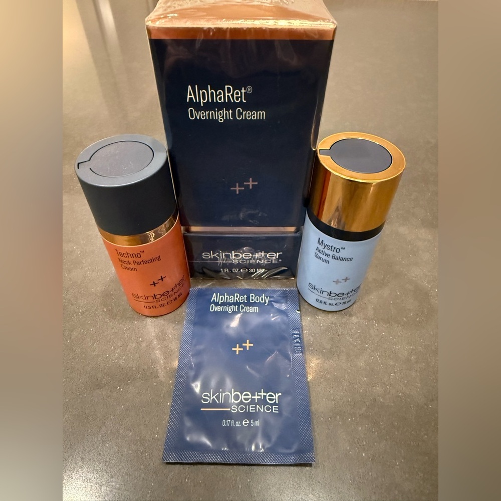 SkinBetter Science AlphaRet Overnight Cream + 3 FREE GIFTS!